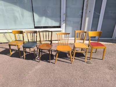 Lot de 6 chaises de bistrot dépareillées bois vintage