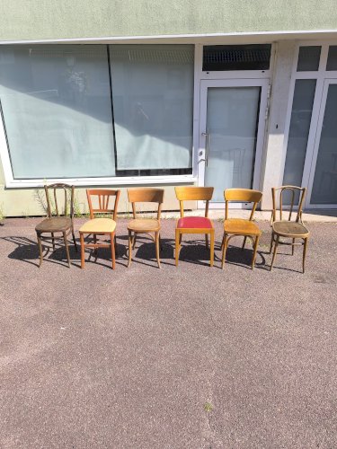 Lot de 6 chaises de bistrot dépareillées bois vintage