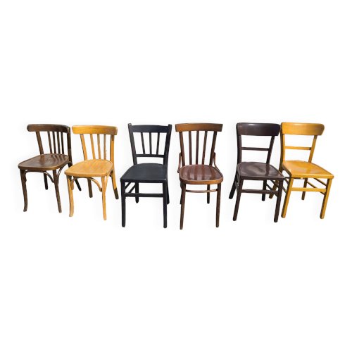 Lot de 6 chaises de bistrot dépareillées bois vintage