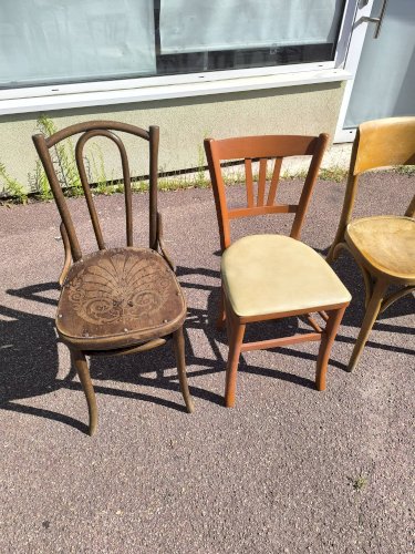 Lot de 6 chaises de bistrot dépareillées bois vintage