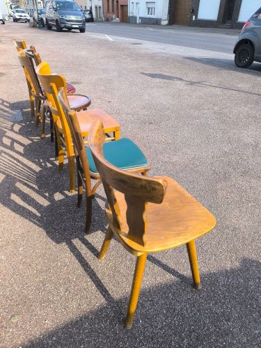 Lot de 6 chaises de bistrot dépareillées bois vintage