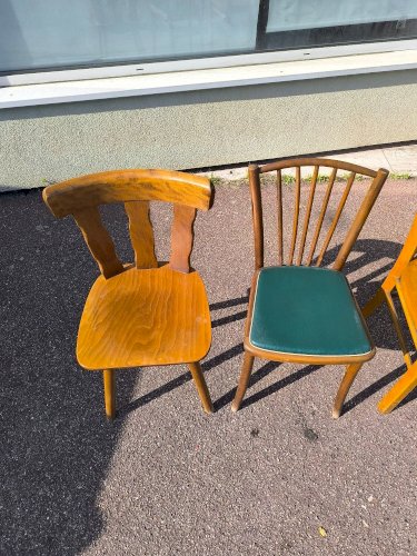 Lot de 6 chaises de bistrot dépareillées bois vintage