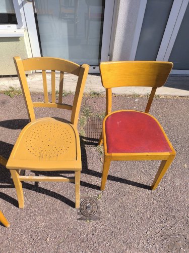 Lot de 6 chaises de bistrot dépareillées bois vintage