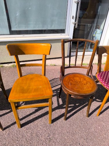 Lot de 6 chaises de bistrot dépareillées bois vintage