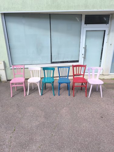 Lot de 6 chaises en bois bistrot dépareillé vintag