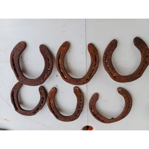 Lot de 6 Fer a chevals Anciens