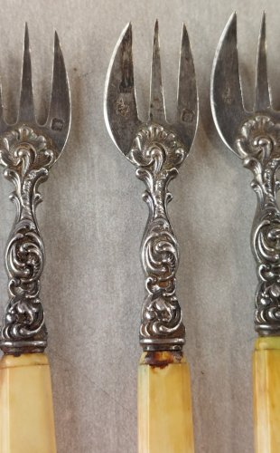 Lot de 6 fourchettes à huitre, en argent massif, orfèvre Queille, XIXème ^