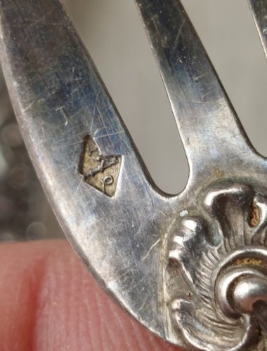 Lot de 6 fourchettes à huitre, en argent massif, orfèvre Queille, XIXème ^