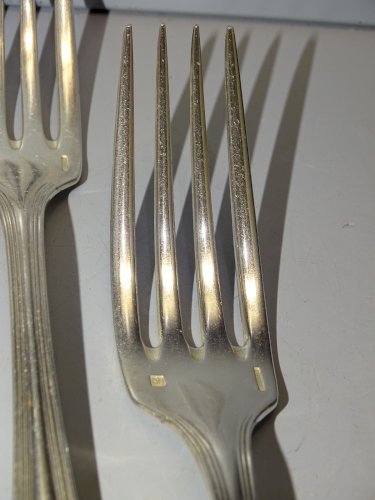 -LOT de 6 FOURCHETTES CHRISTOFLE METAL ARGENTE DECO TABLE REASSORT COLLECTION  D