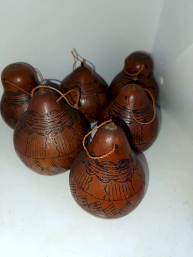 lot de 6 gourdes decoratifs travail sans doute sud americain en bon etat
