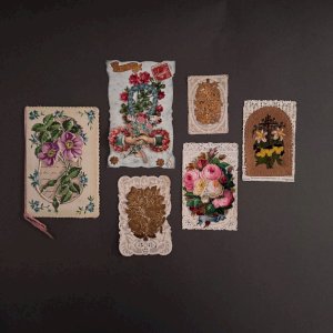 Lot de 6 images pieuses gaufrées en couleur canivets M3738