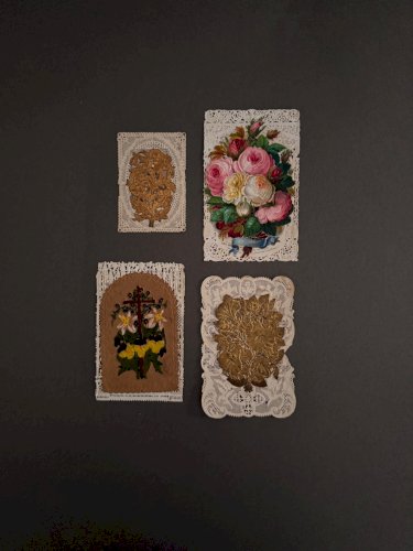 Lot de 6 images pieuses gaufrées en couleur canivets M3738