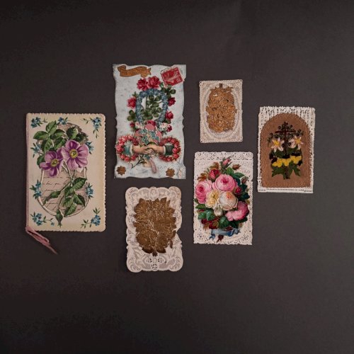 Lot de 6 images pieuses gaufrées en couleur canivets M3738