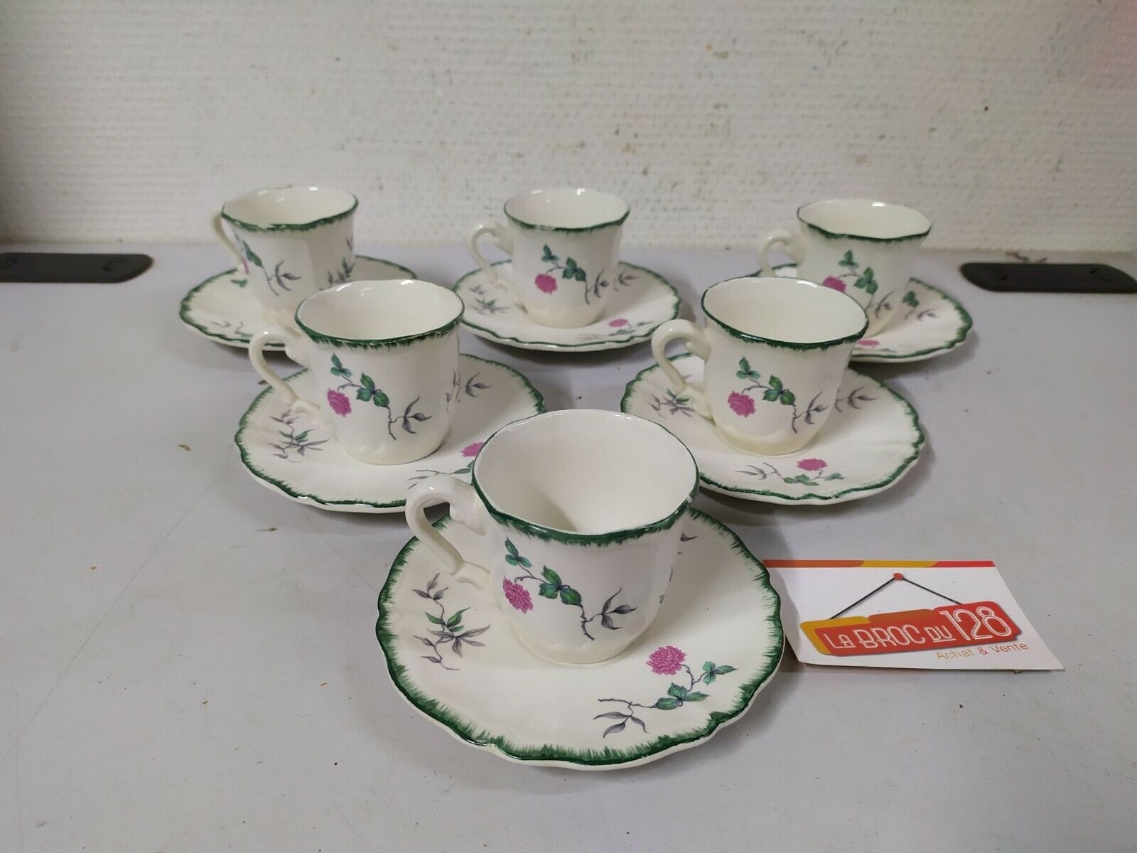 Lot de 6 tasses et sous tasses - Arts de la table