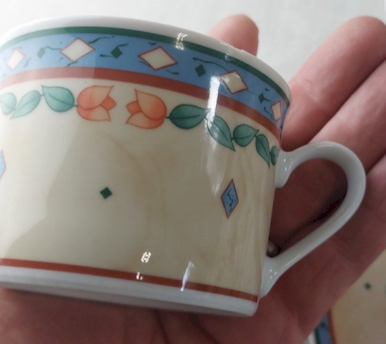 Lot de 6 tasses + 6 sous tasses, en céramique, Heinrich Winterling