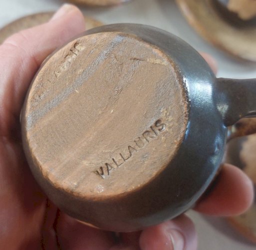 Lot de 6 tasses + sous tasses à café, en céramique, Vallauris ^