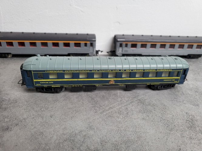 LOT DE 6 WAGONS JOUEF ANCIENS HO N° 11