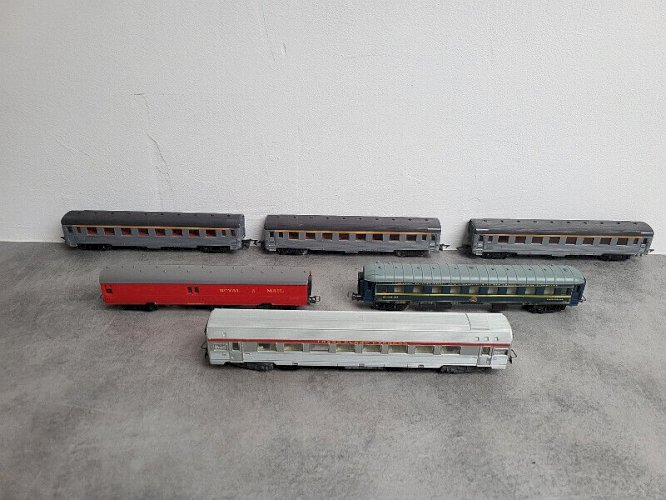 LOT DE 6 WAGONS JOUEF ANCIENS HO N° 11
