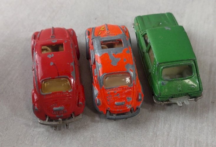 Lot de 7 anciennes voitures Majorette