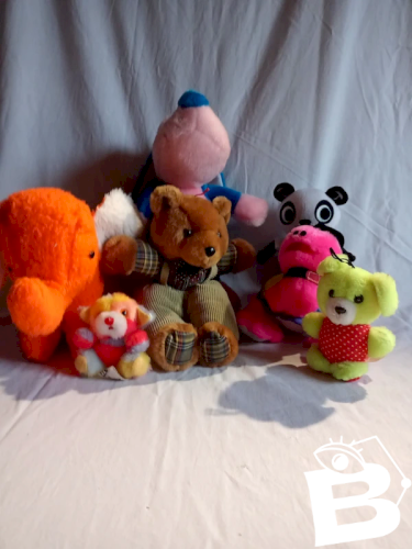 Lot de 7 peluches en bel état