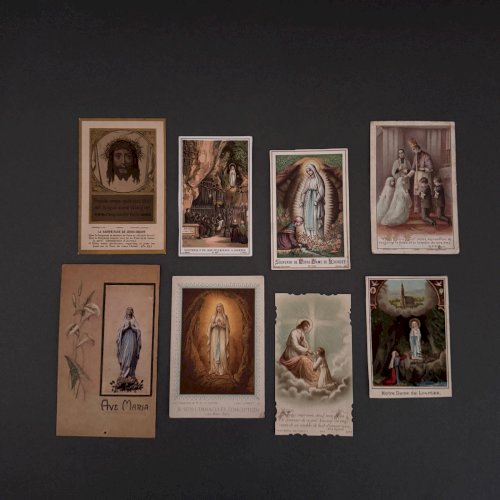 Lot de 8 images pieuses en couleur A5798