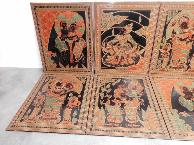 LOT DE 8 PLAQUES EN LAQUE DE DIEU MYTHOLOGIE THAILANDAISE