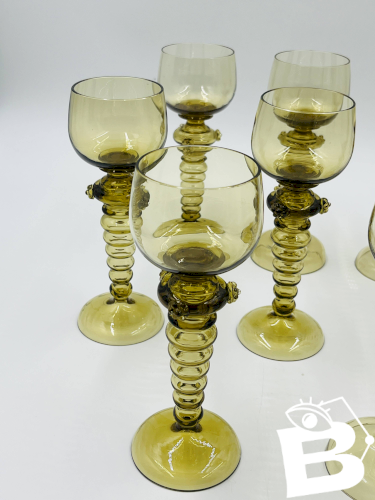 Lot de 8 verres à vin Roemer verts