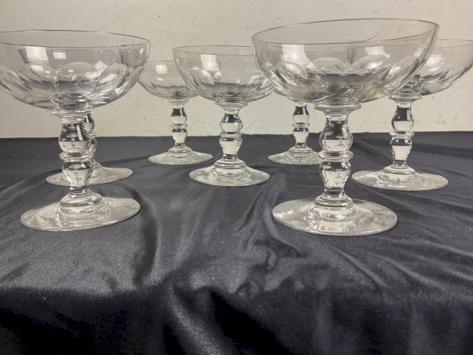 Lot de 9 Ancienne coupe à champagne en Cristal – Baccarat, Modèle Gondole