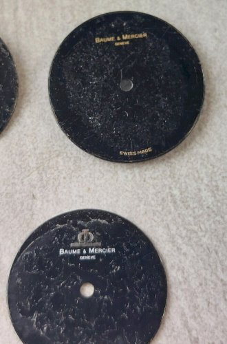 Lot de 9 anciens cadrans de montres, Baume & Mercier, dont Riviera