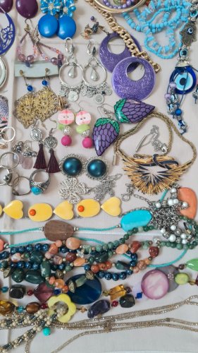 Lot de bijoux fantaisies