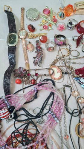 Lot de bijoux fantaisies