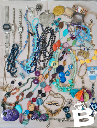 Lot de bijoux fantaisies
