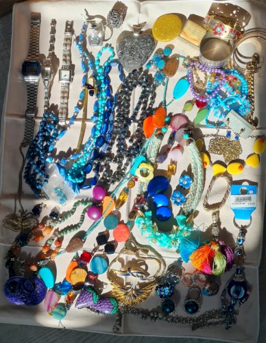 Lot de bijoux fantaisies