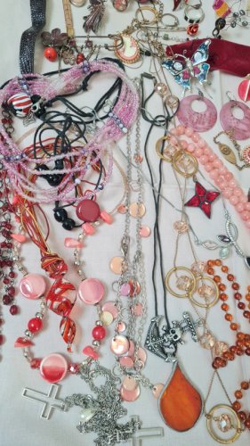 Lot de bijoux fantaisies