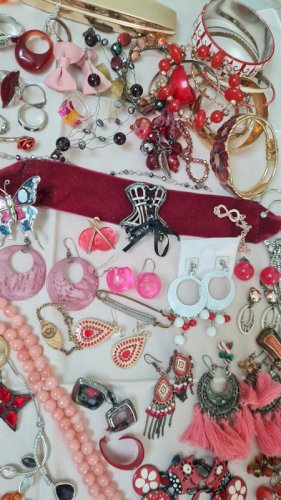 Lot de bijoux fantaisies