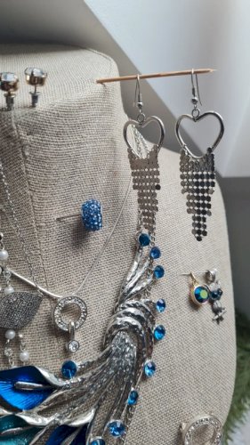 lot de bijoux récents - idées pour petit cadeau de Noël