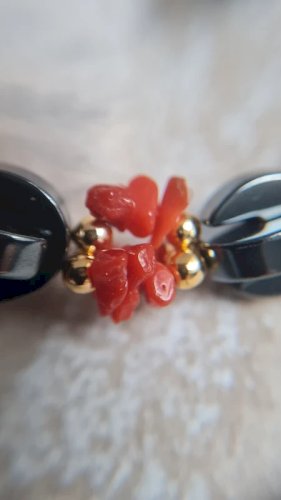 lot de bijoux vintage collier en corail et hématite pour petit cadeau