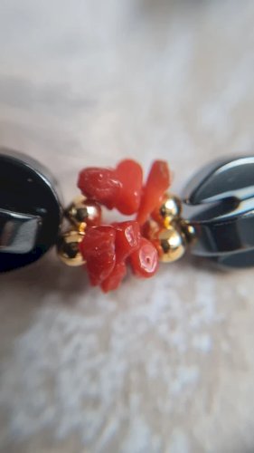 lot de bijoux vintage  collier en corail et hématite pour petit cadeau