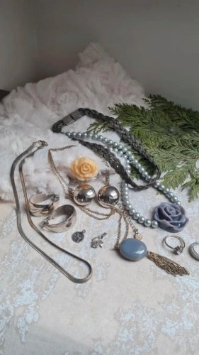lot de bijoux vintage & récents