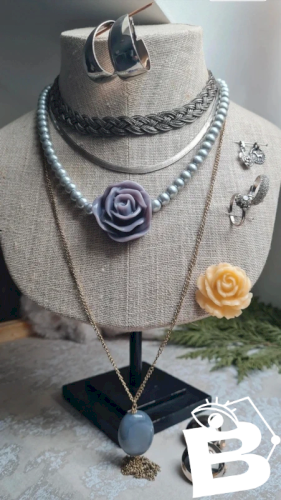 lot de bijoux vintage & récents
