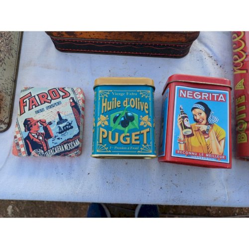 Lot de Boites Anciennes Publicitaires en Tole