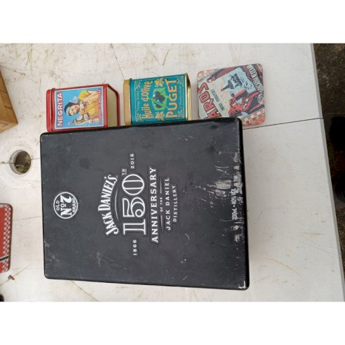 Lot de Boites Publicitaire en Tole Anciennes