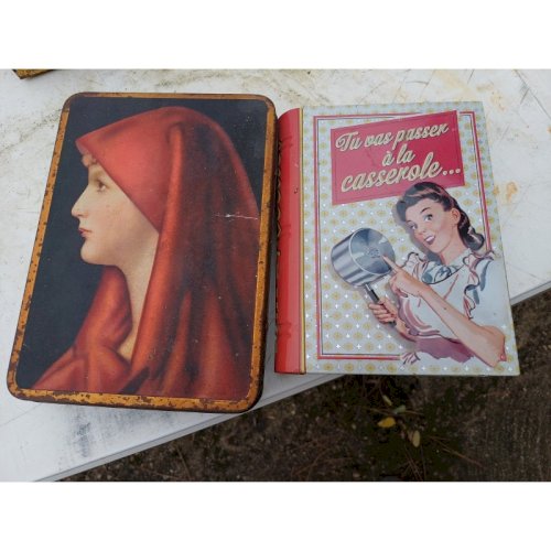 Lot de Boites Publicitaire en Tole Anciennes