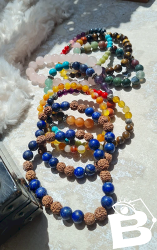 Lot de bracelets en pierres semi- précieuses - 9 Bracelets