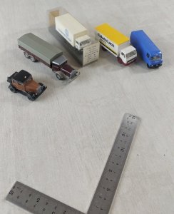 Set of trucks / vans, Wiking + Herpa, in HO scale
