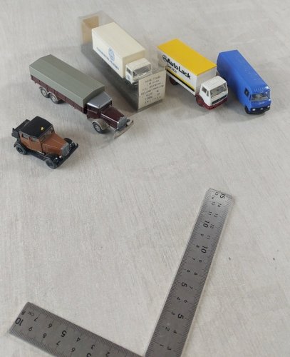 Lot de camions / camionnette, Wiking + Herpa, en HO