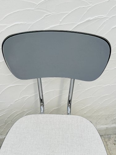 Lot de deux chaises vintage formica gris et chrome