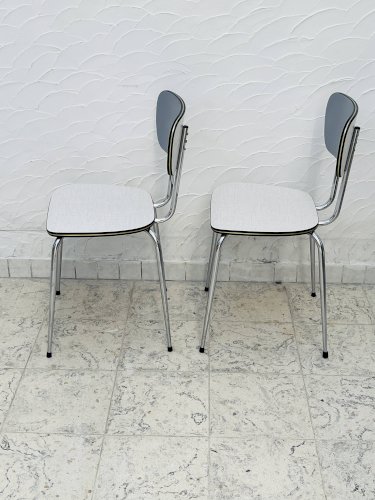 Lot de deux chaises vintage formica gris et chrome