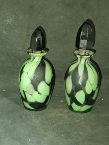 lot of two vintage glass marmoreens in good condition