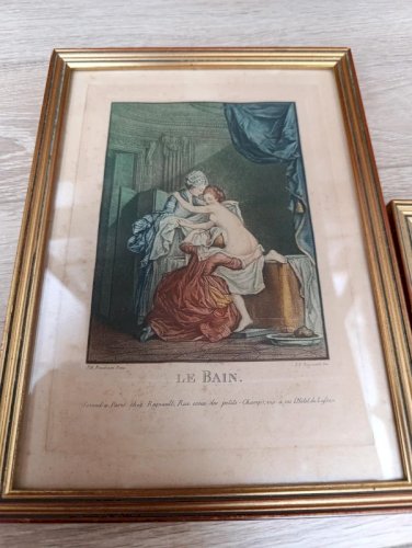 lot de deux petites gravures ancienne par Regnault le bain et  le lever en bon etat